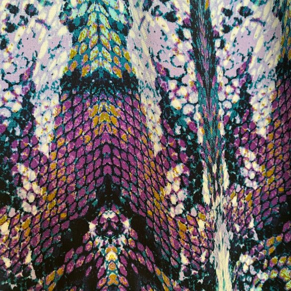 Beautiful Worthington Top Size PS - Picture 3 of 5